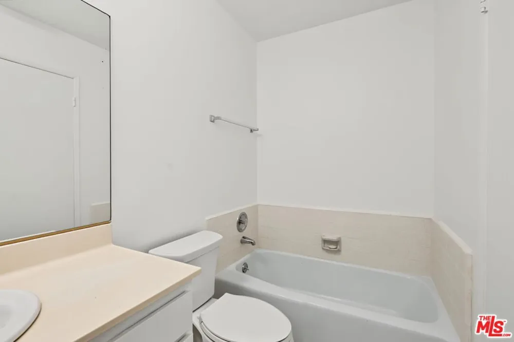 16169 W Sunset Boulevard #203 Los Angeles, CA 90272