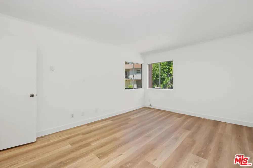 16169 W Sunset Boulevard #203 Los Angeles, CA 90272