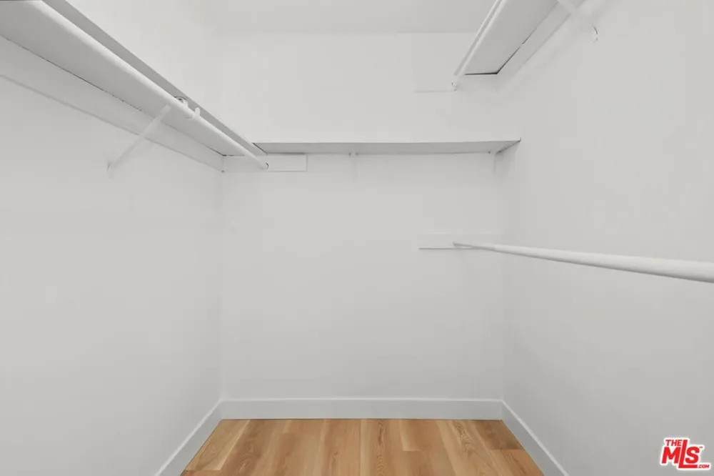 16169 W Sunset Boulevard #203 Los Angeles, CA 90272