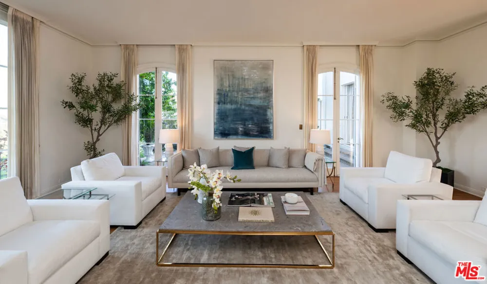 528 Chautauqua Boulevard Los Angeles, CA 90272