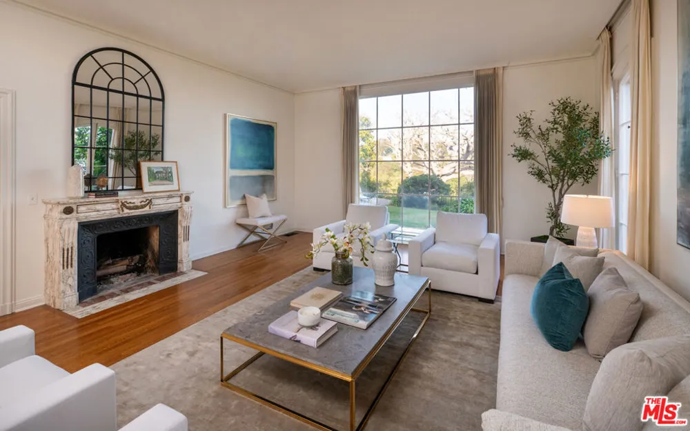528 Chautauqua Boulevard Los Angeles, CA 90272