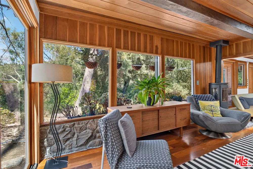 1738 Topanga Skyline Drive Topanga, CA 90290