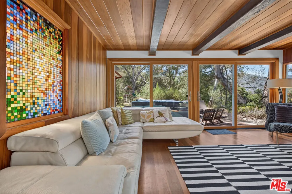 1738 Topanga Skyline Drive Topanga, CA 90290