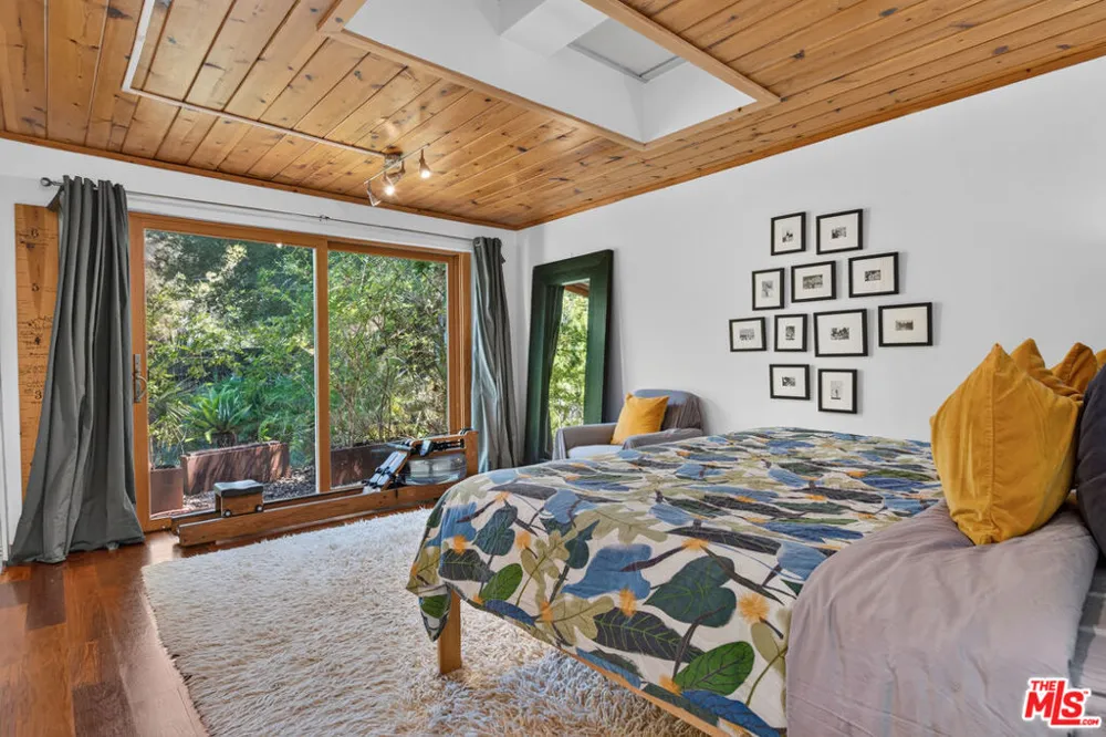 1738 Topanga Skyline Drive Topanga, CA 90290