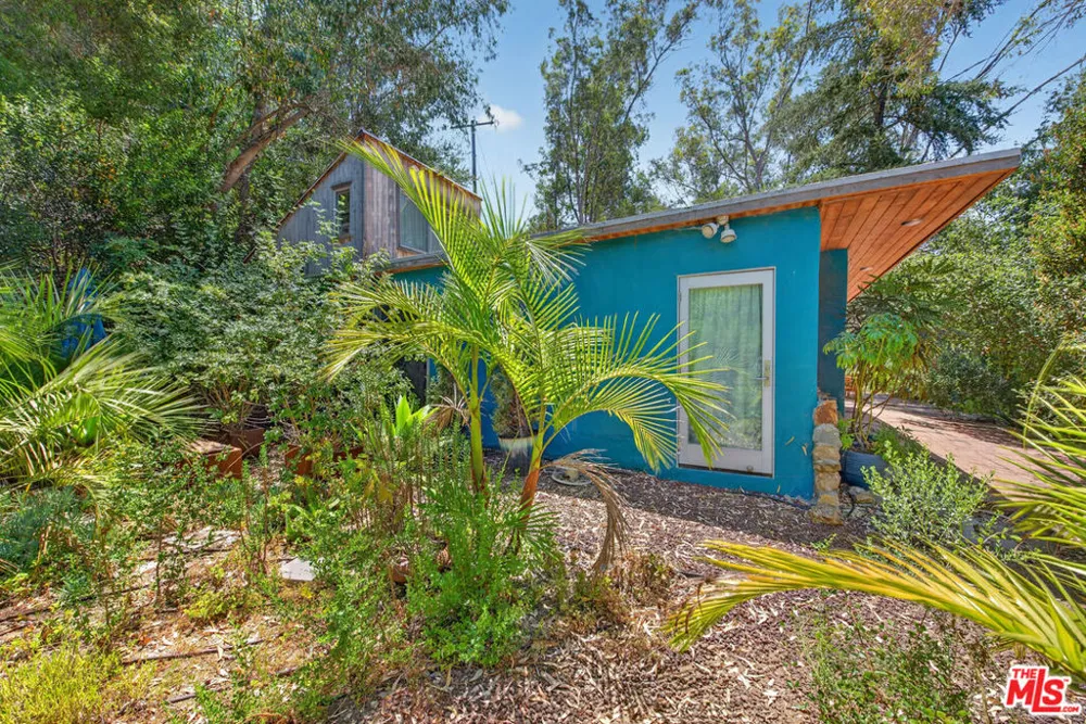 1738 Topanga Skyline Drive Topanga, CA 90290