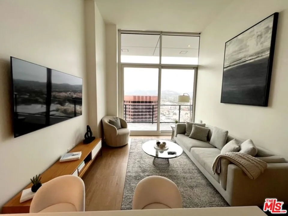 11750 Wilshire Boulevard #3405 Los Angeles, CA 90025
