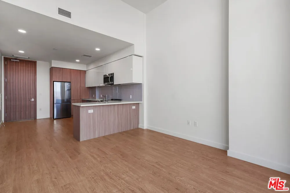 11750 Wilshire Boulevard #3405 Los Angeles, CA 90025