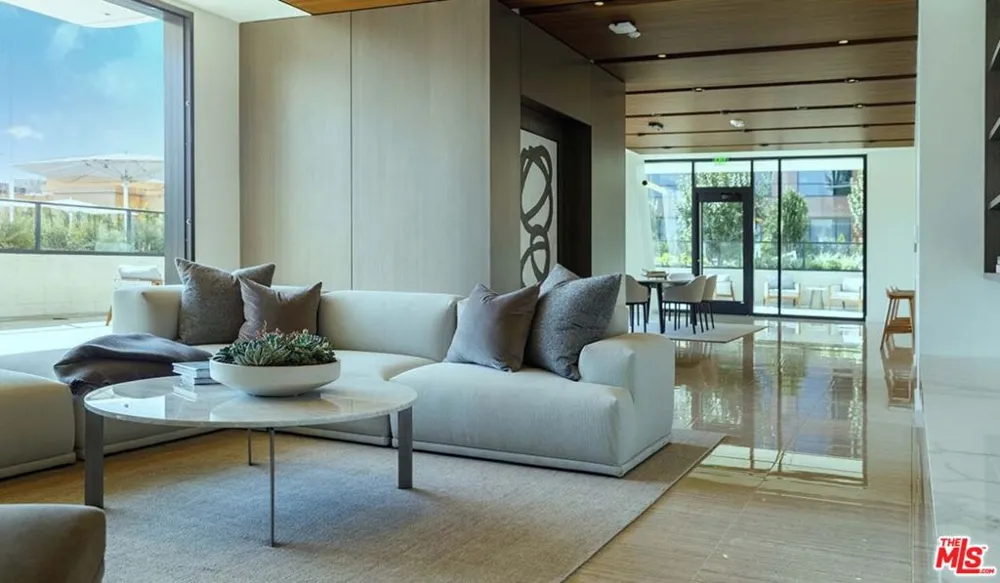 11750 Wilshire Boulevard #3405 Los Angeles, CA 90025