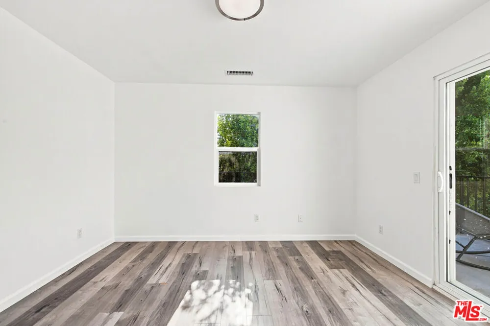 7007 Claire Avenue Los Angeles, CA 91335