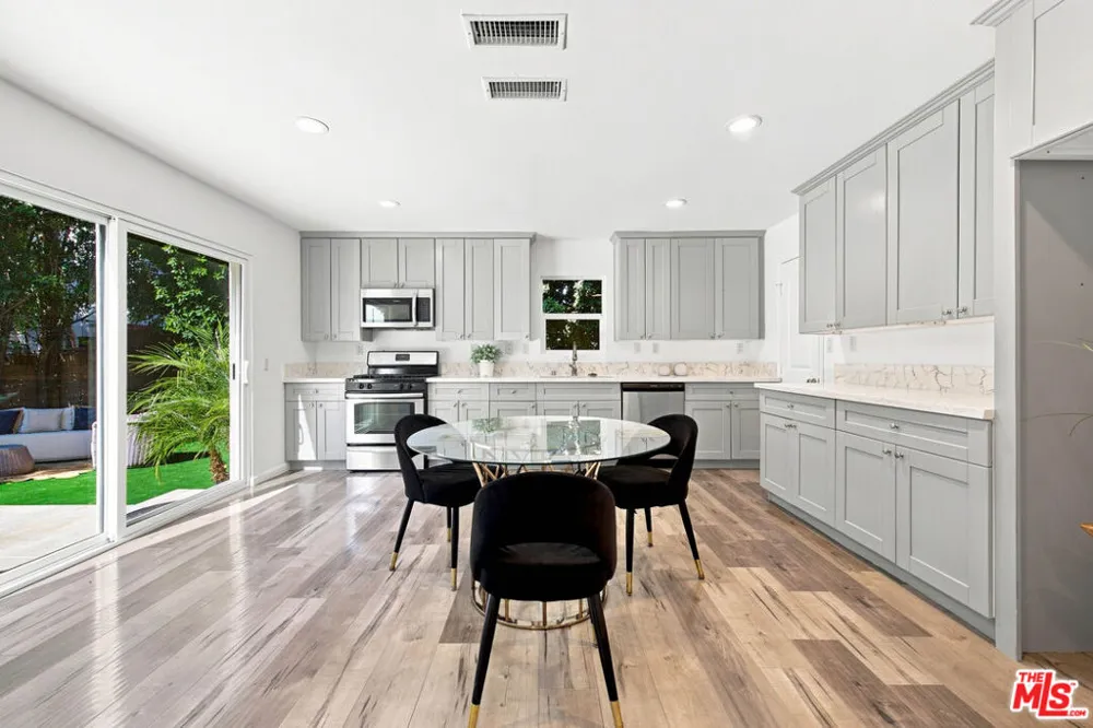 7007 Claire Avenue Los Angeles, CA 91335
