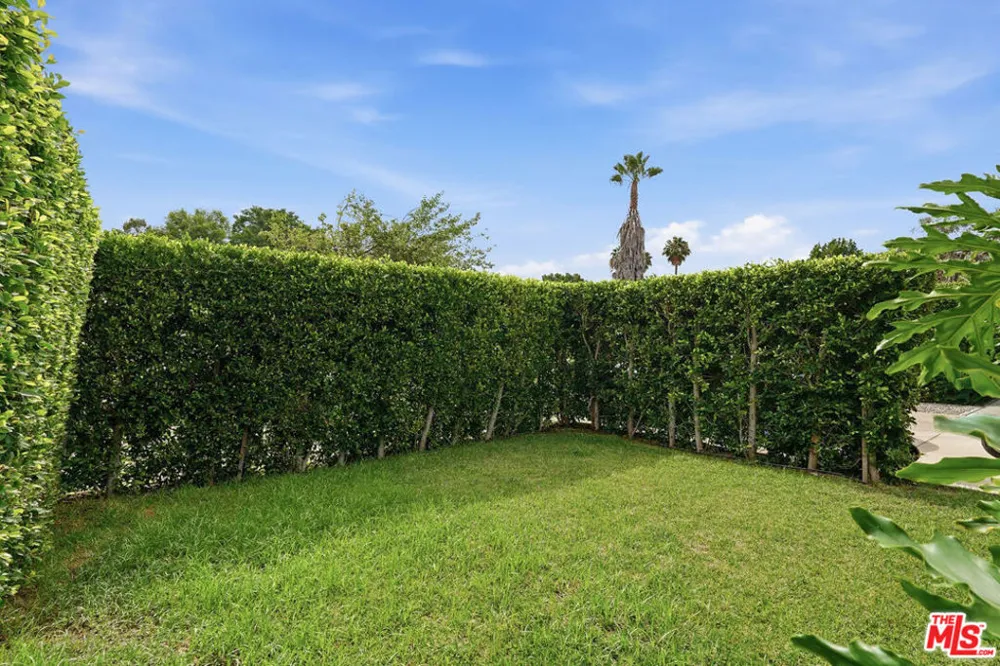 7007 Claire Avenue Los Angeles, CA 91335
