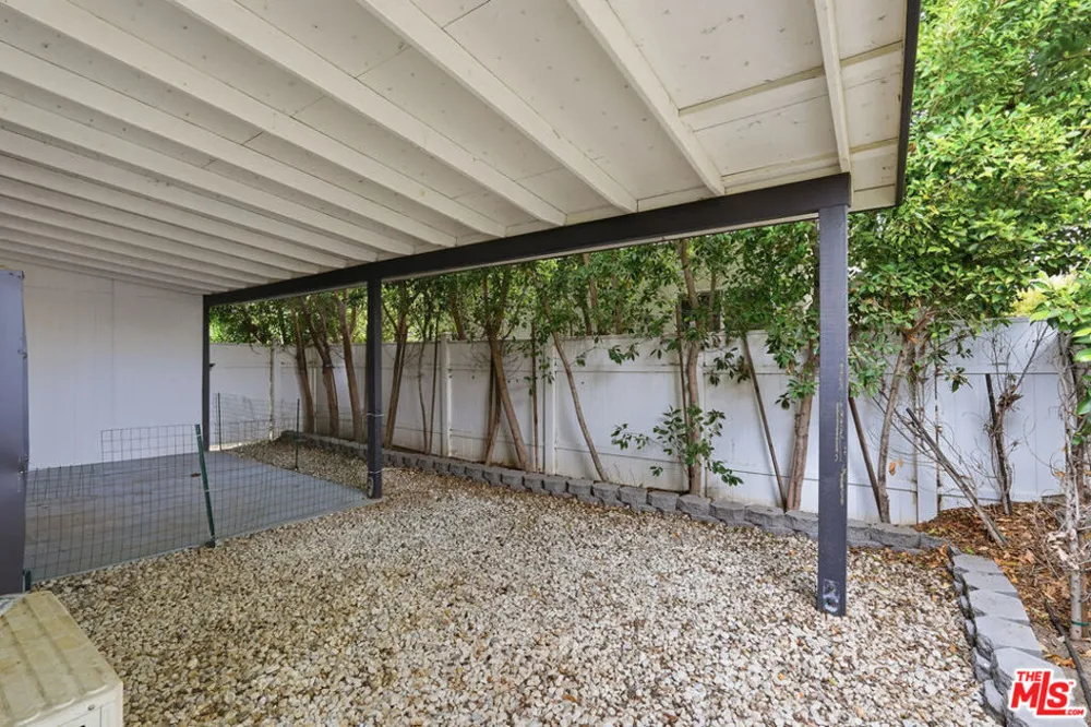 7007 Claire Avenue Los Angeles, CA 91335