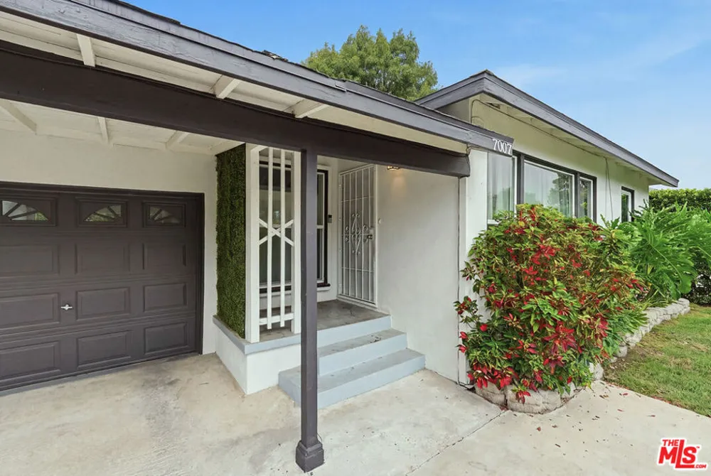 7007 Claire Avenue Los Angeles, CA 91335