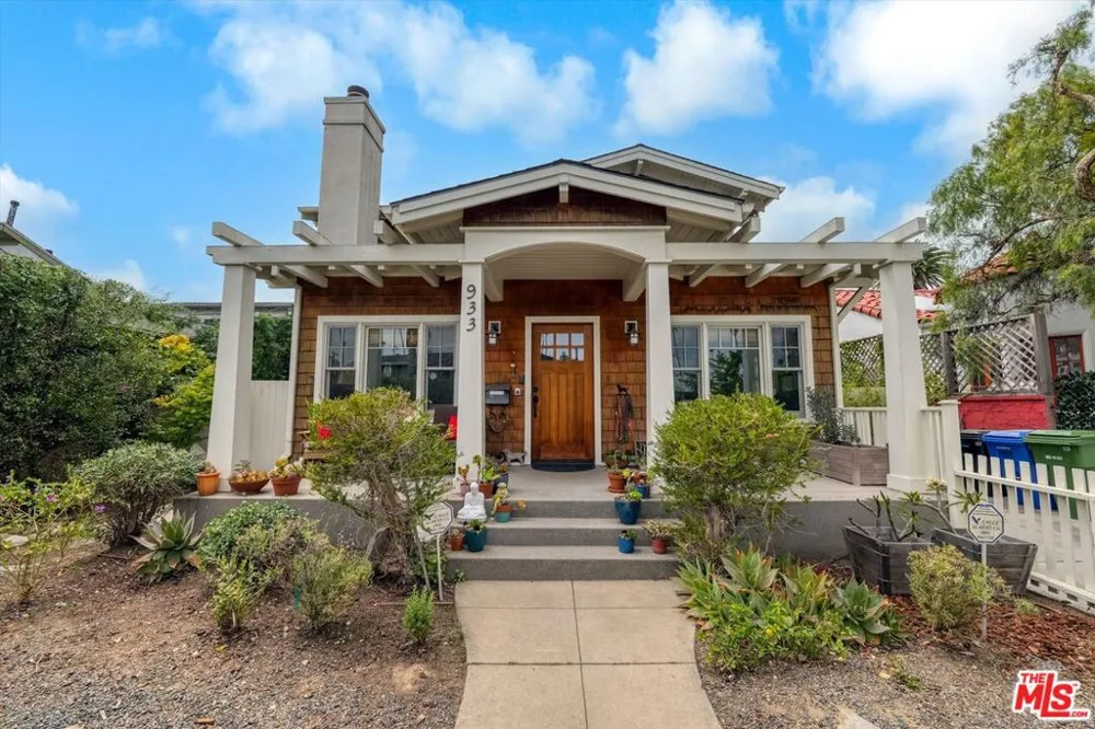 933 Venezia Avenue Venice, CA 90291