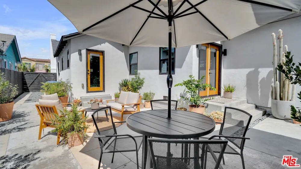 2940 11th Avenue Los Angeles, CA 90018