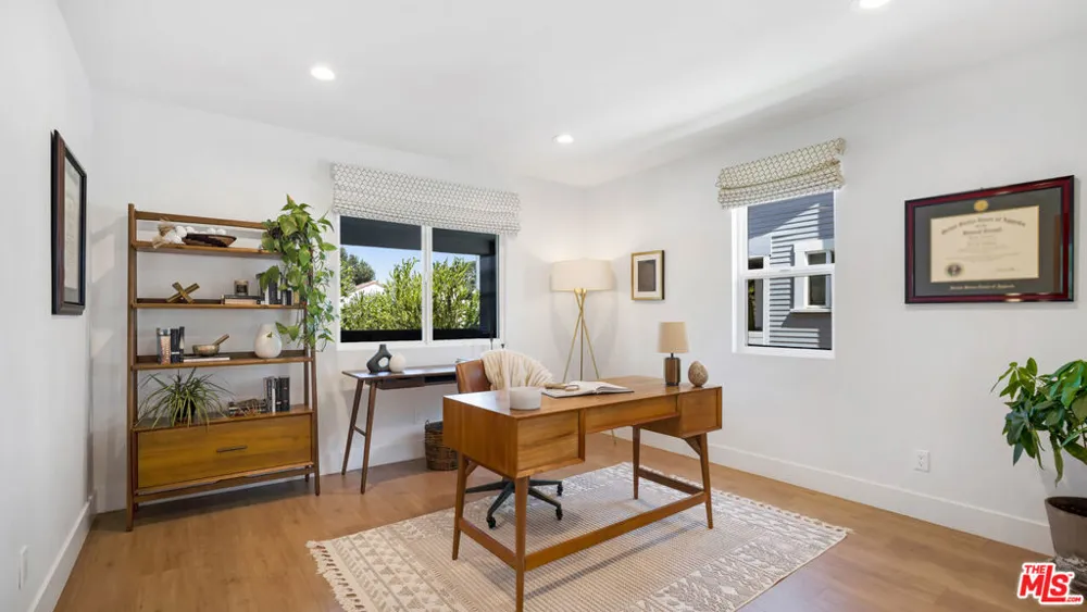 2940 11th Avenue Los Angeles, CA 90018