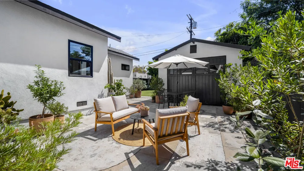 2940 11th Avenue Los Angeles, CA 90018