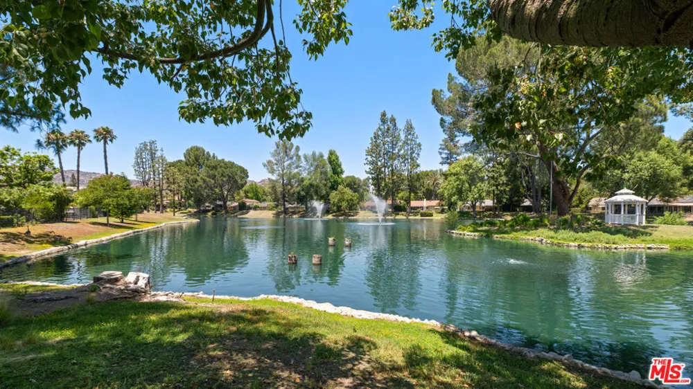 8334 Denise Lane West Hills, CA 91304