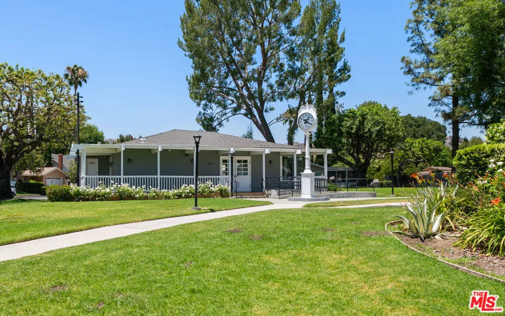 8334 Denise Lane West Hills, CA 91304