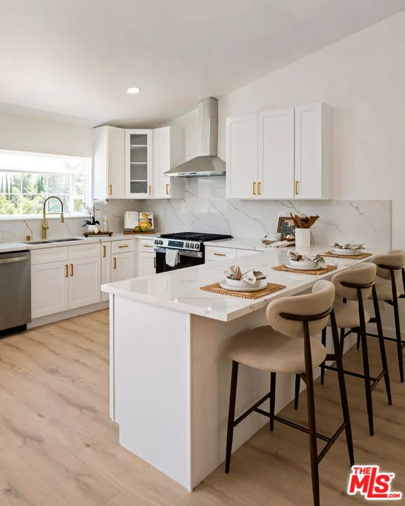 8334 Denise Lane West Hills, CA 91304