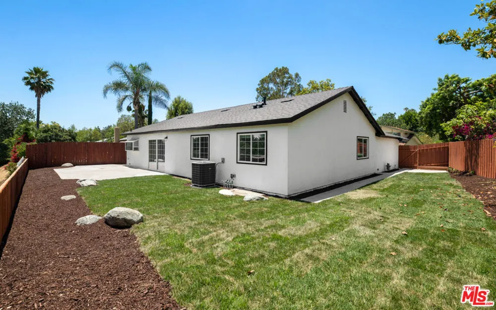 8334 Denise Lane West Hills, CA 91304