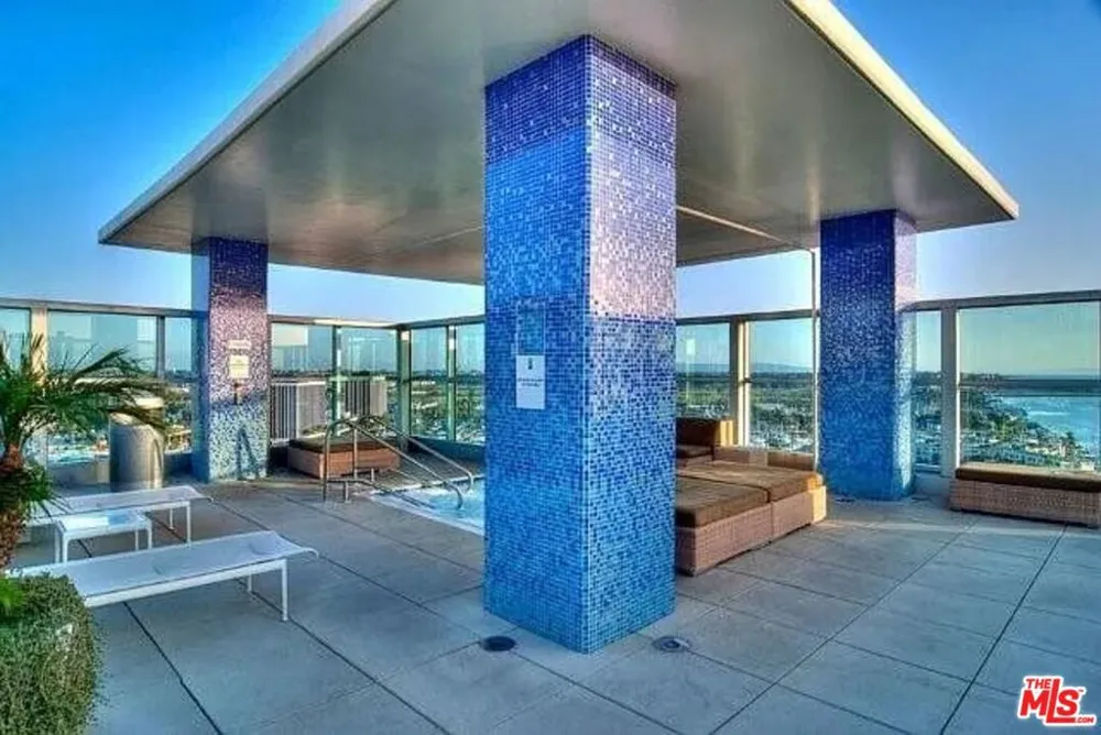 13700 Marina Pointe Drive #1225 Marina del Rey, CA 90292