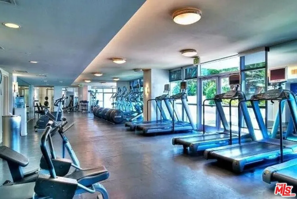 13700 Marina Pointe Drive #1225 Marina del Rey, CA 90292