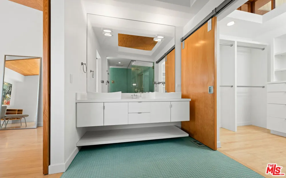 503 San Juan Avenue Venice, CA 90291