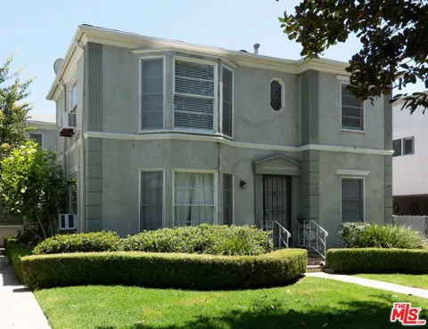 1042 S Bedford Street