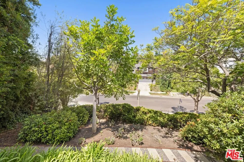 1706 Comstock Avenue Los Angeles, CA 90024
