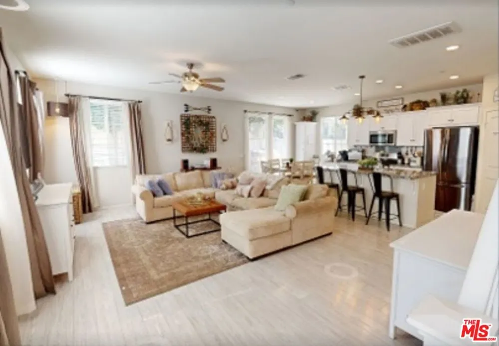 199 Rosewood Street Fillmore, CA 93015