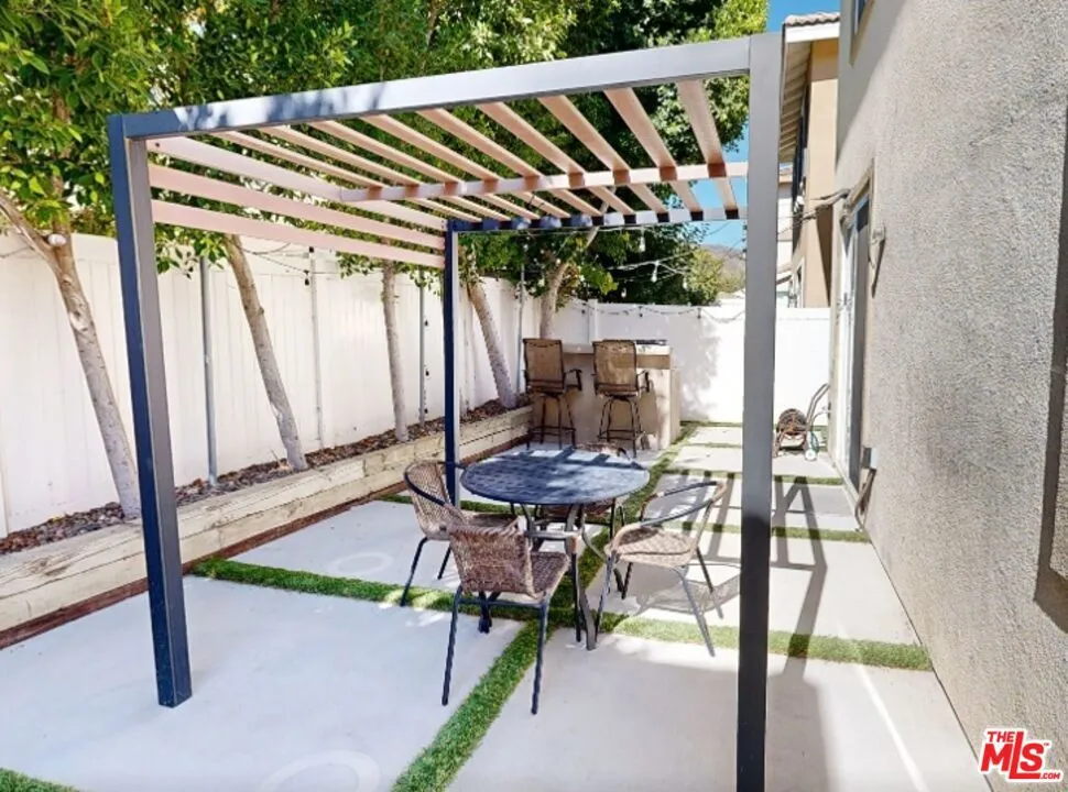 199 Rosewood Street Fillmore, CA 93015