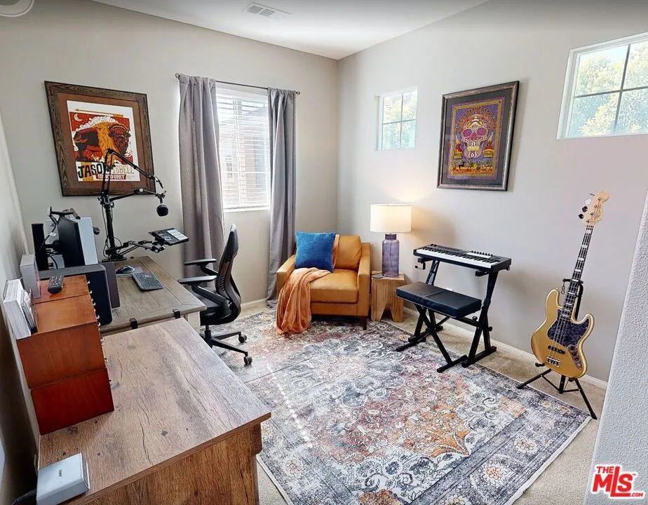 199 Rosewood Street Fillmore, CA 93015