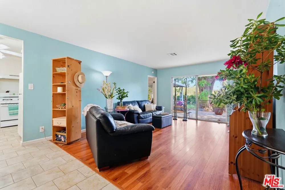 7650 Wilbur Avenue Los Angeles, CA 91335