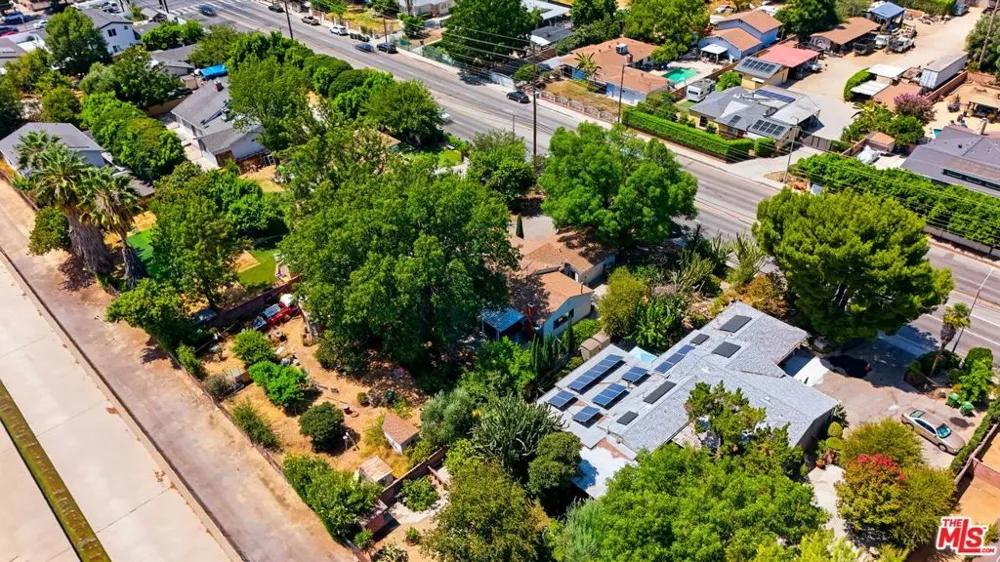 7650 Wilbur Avenue Los Angeles, CA 91335