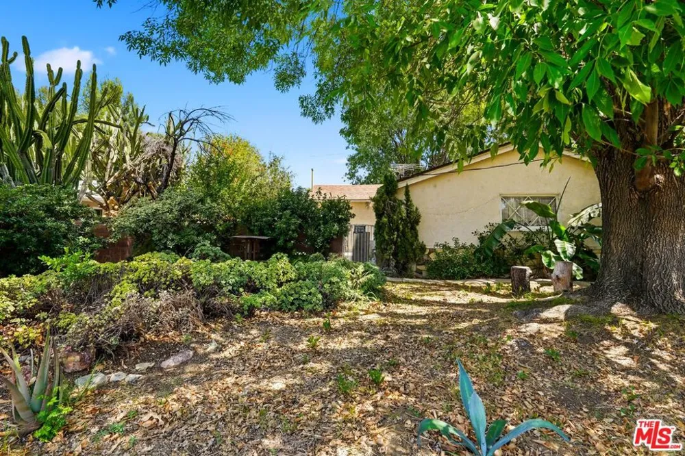 7650 Wilbur Avenue Los Angeles, CA 91335