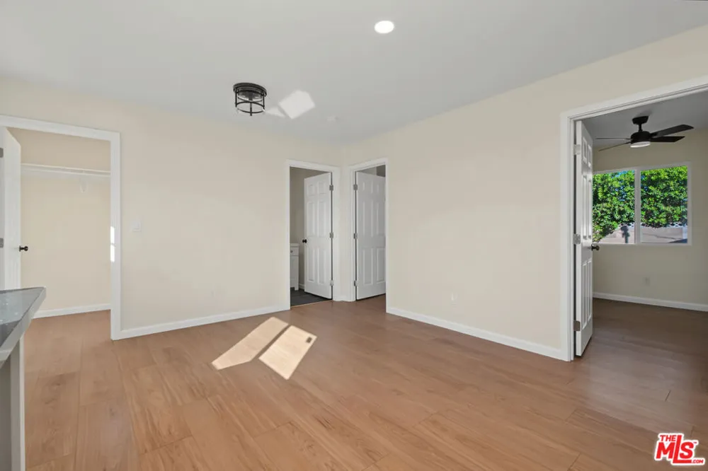 11512 Fenton Avenue Sylmar, CA 91342
