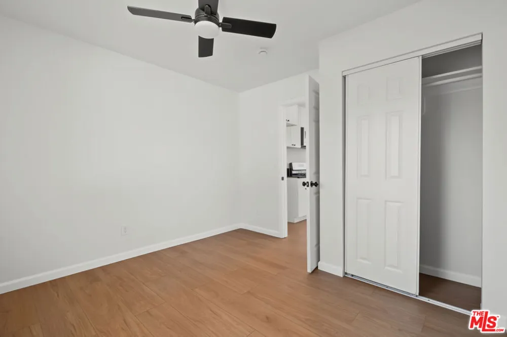 11512 Fenton Avenue Sylmar, CA 91342