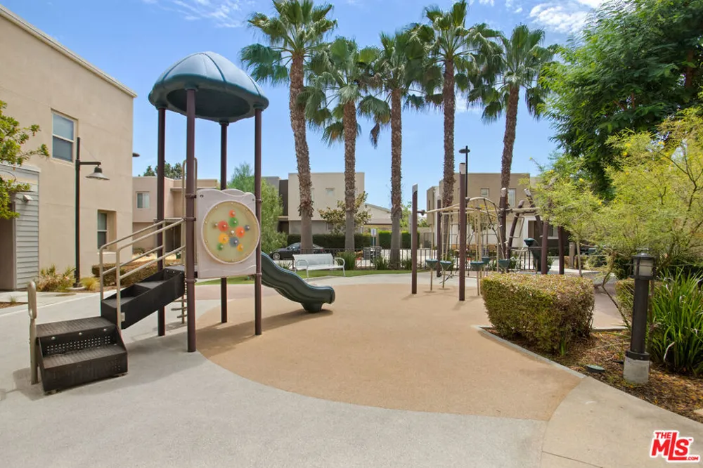 794 Colorado Circle Carson, CA 90745