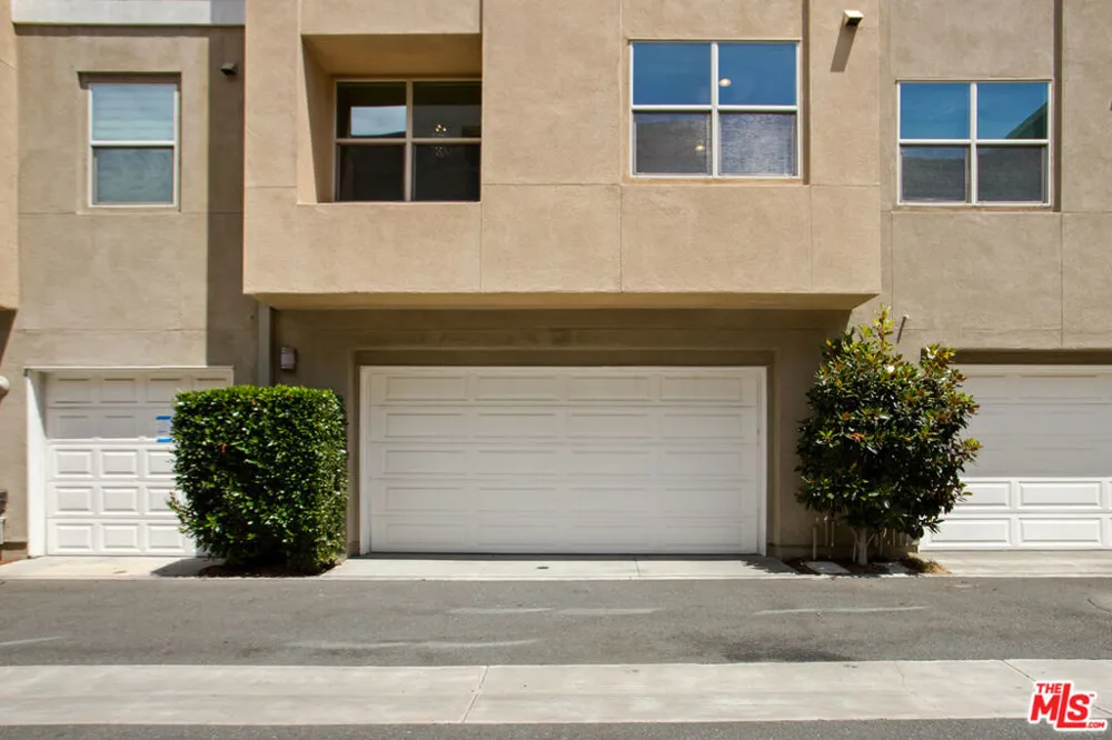 794 Colorado Circle Carson, CA 90745
