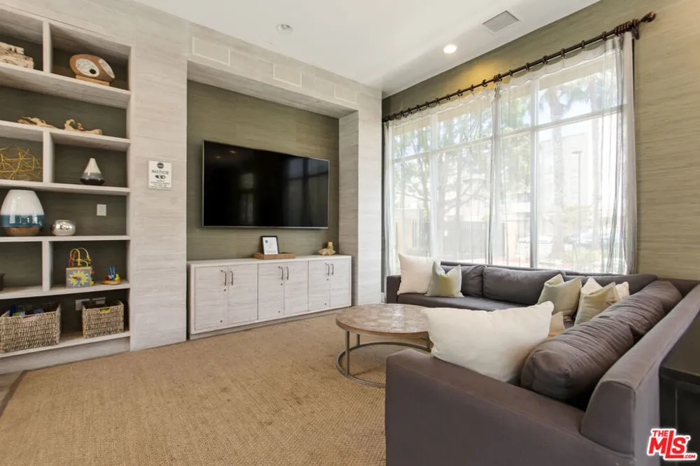 794 Colorado Circle Carson, CA 90745