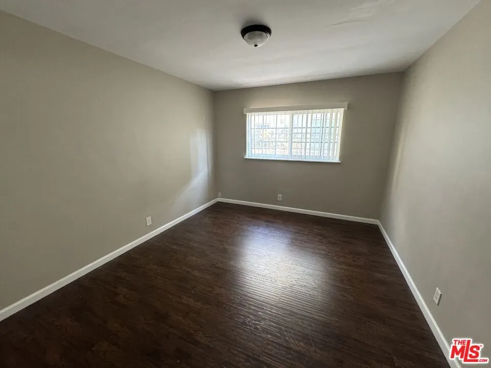 470 W California Avenue #A Glendale, CA 91203