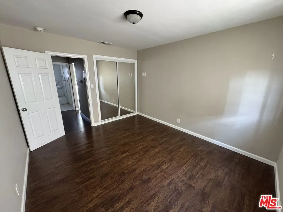 470 W California Avenue #A Glendale, CA 91203