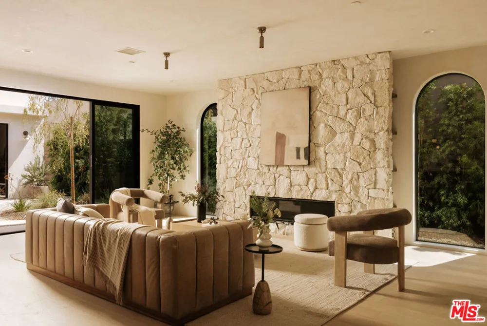 2404 Birkdale Street Los Angeles, CA 90031
