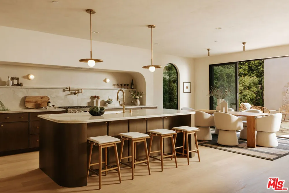 2404 Birkdale Street Los Angeles, CA 90031