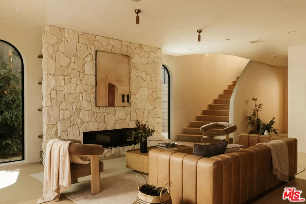 2404 Birkdale Street Los Angeles, CA 90031