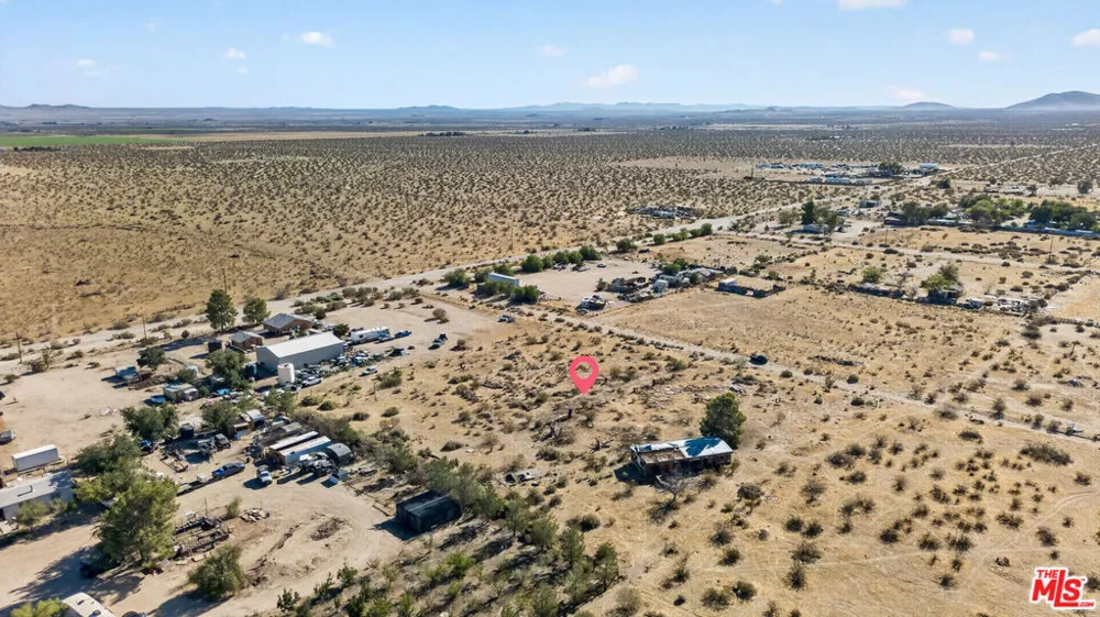 171 E Avenue T #2 Palmdale, CA 93591