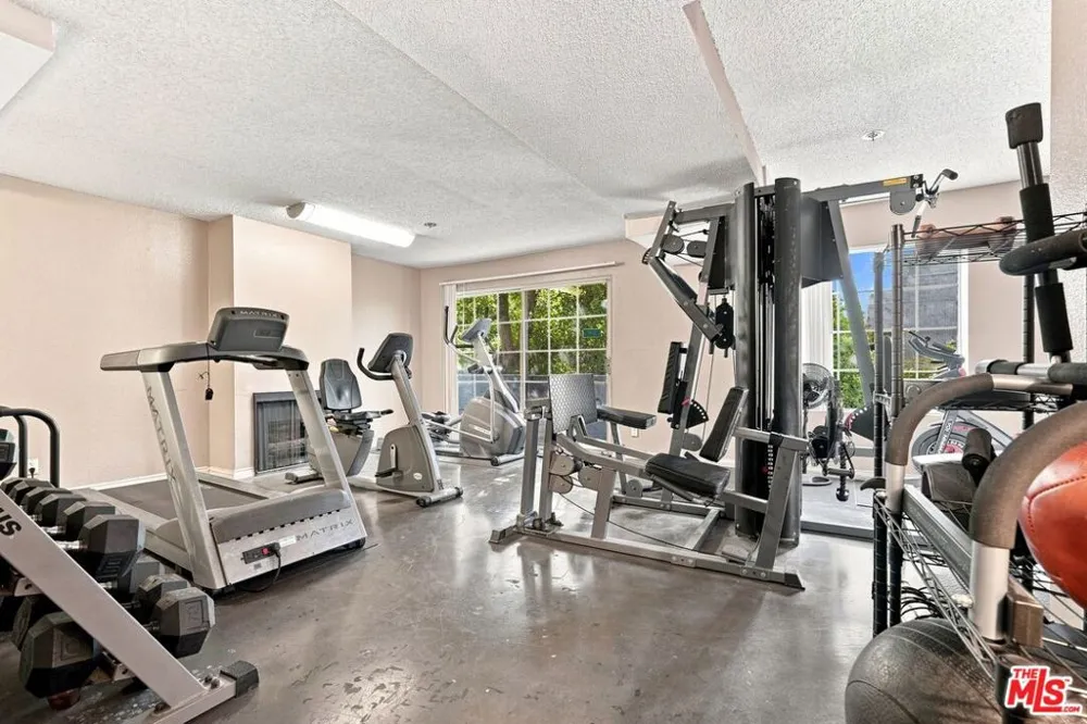 4401 Sepulveda Boulevard #202 Sherman Oaks, CA 91403