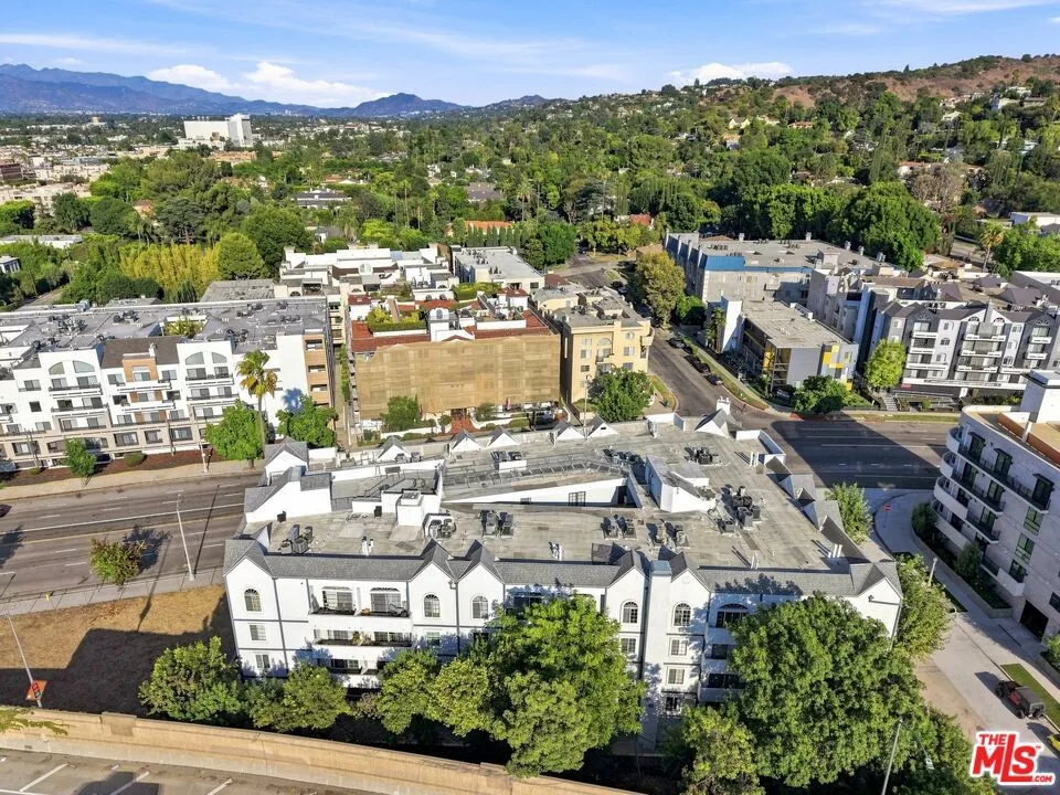 4401 Sepulveda Boulevard #202 Sherman Oaks, CA 91403