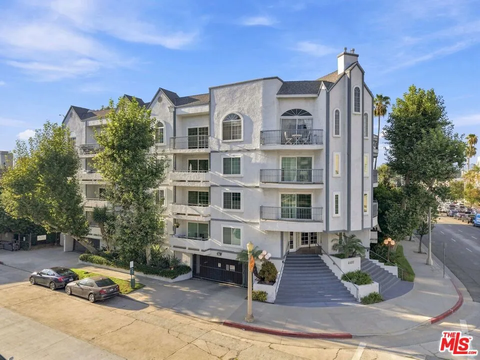 4401 Sepulveda Boulevard #202 Sherman Oaks, CA 91403
